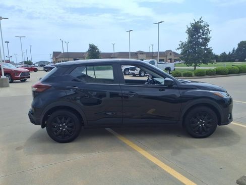 Used 2025 Nissan Kicks Play S FWD image 7