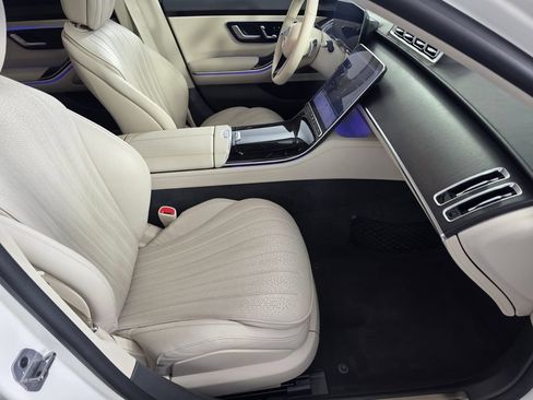 Certified 2022 Mercedes-Benz S 500 4MATIC image 28