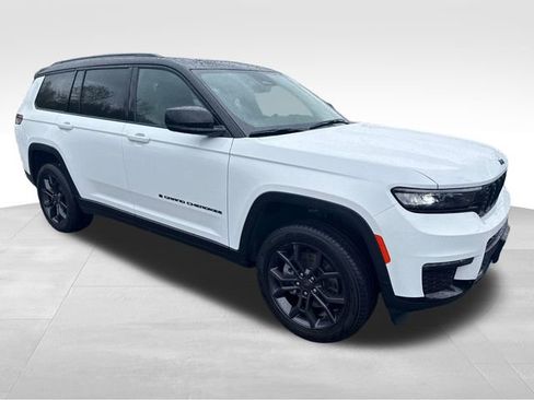 New 2025 Jeep Grand Cherokee L Limited image 1