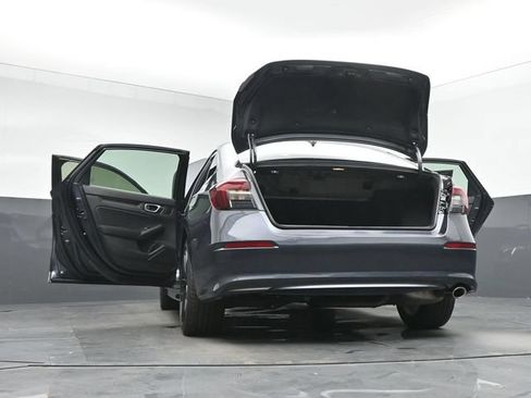 Used 2025 Honda Civic Sport image 42