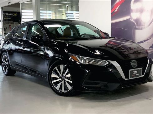 Used 2021 Nissan Sentra SV w/ SV Premium Package image 21
