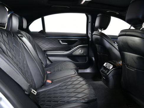 Used 2024 Mercedes-Benz S 580 4MATIC Sedan image 26