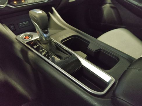 Used 2024 Nissan Sentra SV FWD image 26