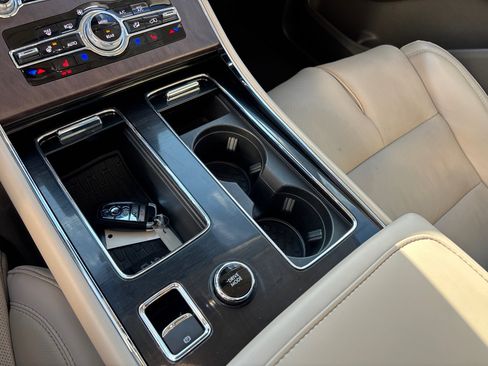 Certified 2023 Lincoln Aviator Reserve w/ Equipment Group 201A image 25