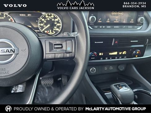 Used 2021 Nissan Rogue SV image 24