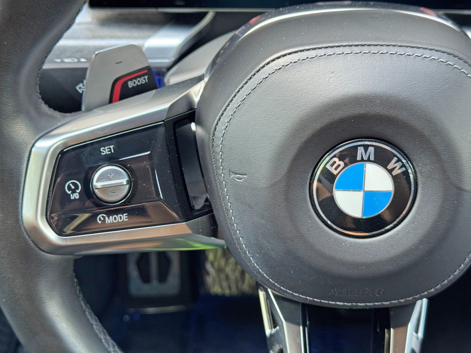 Used 2023 BMW 740i w/ Parking Assistance Package RWD image 23