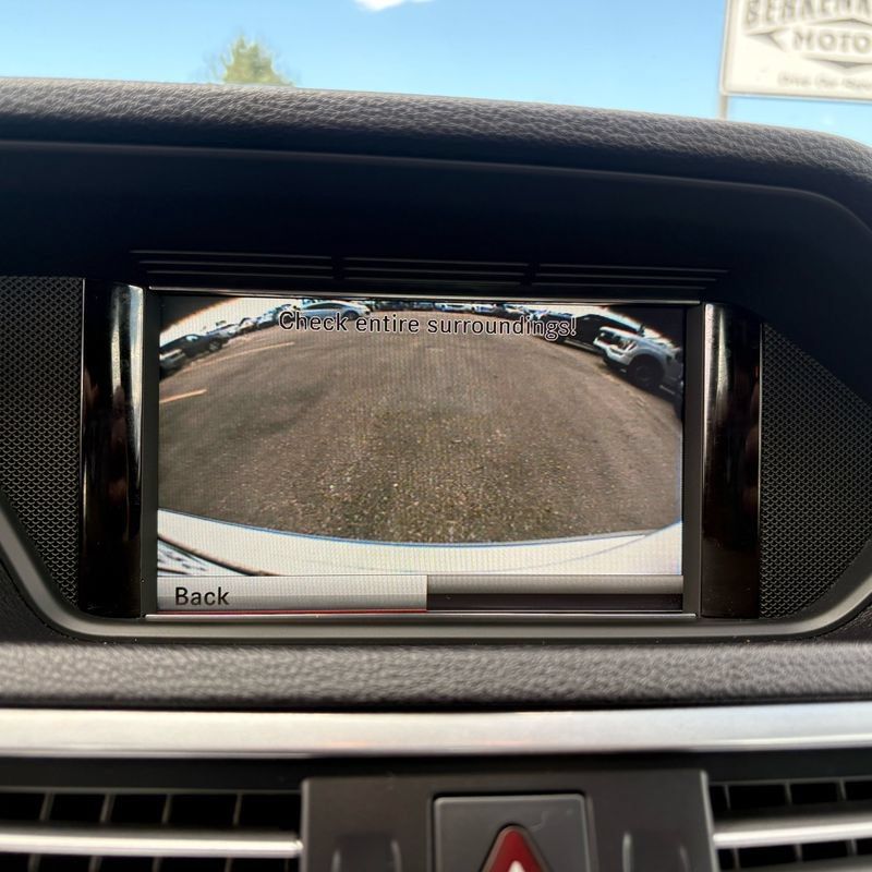 Used 2013 Mercedes-Benz E 350 4MATIC Sedan image 16