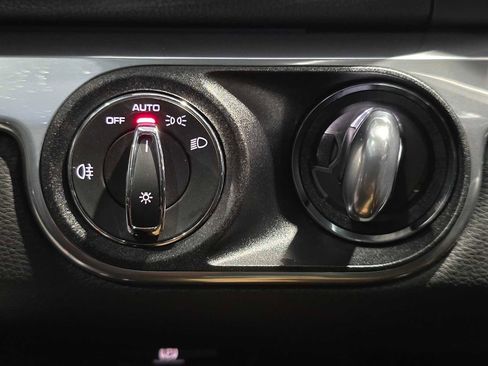 Used 2024 Porsche 718 Boxster S image 36