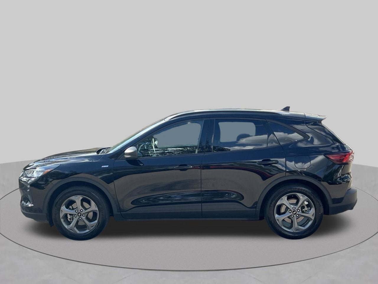 Used 2025 Ford Escape ST-Line FWD image 2