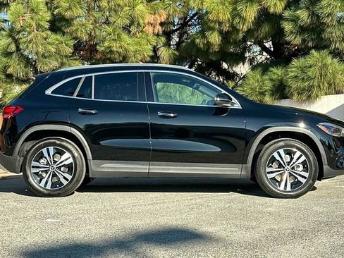 Certified 2025 Mercedes-Benz GLA 250 GLA 250 image 3