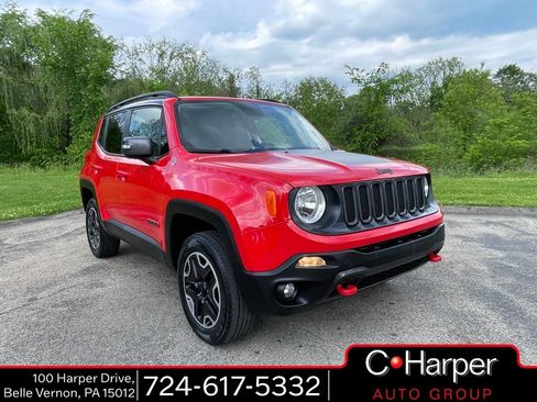Used 2017 Jeep Renegade Trailhawk w/ Premium Trailhawk Package AWD/4WD image 1