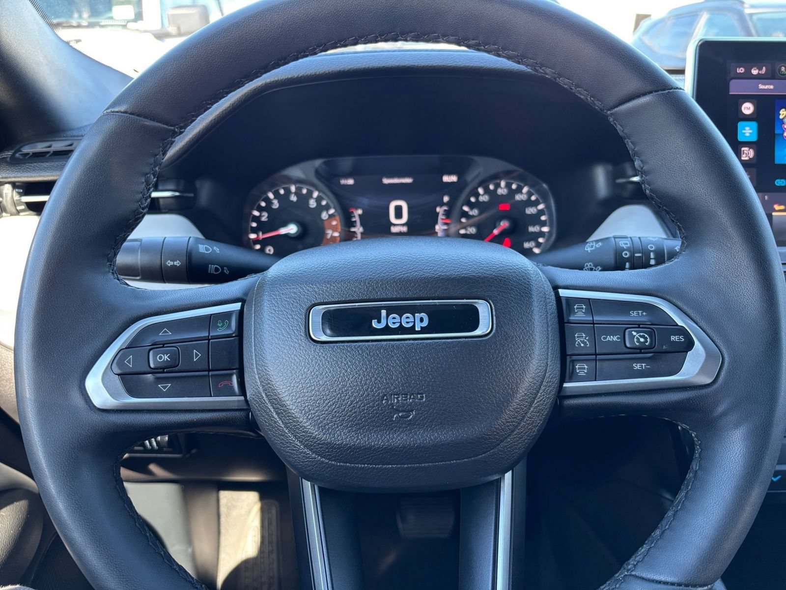 Used 2025 Jeep Compass Limited AWD/4WD image 28