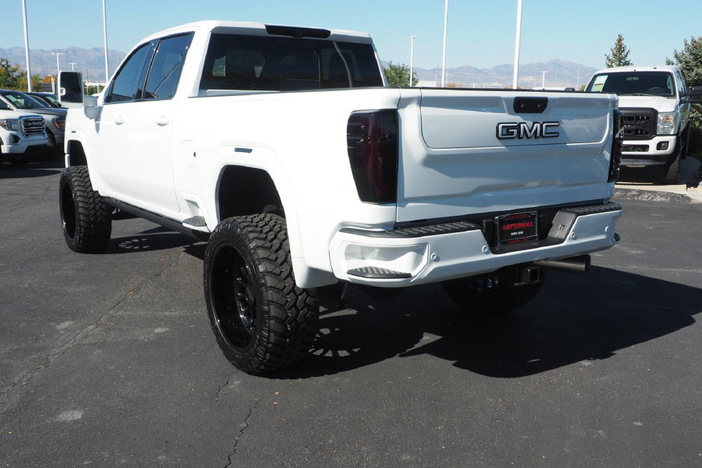 Used 2026 GMC Sierra 3500 AT4 w/ AT4 Premium Plus Package AWD/4WD image 7