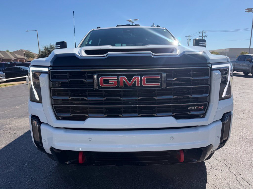 Used 2024 GMC Sierra 2500 AT4 w/ AT4 Premium Plus Package AWD/4WD image 8