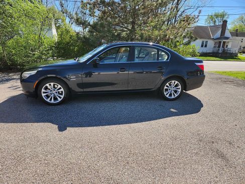 Used 2010 BMW 535i xDrive Sedan image 4