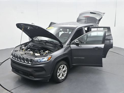 Used 2024 Jeep Compass Sport AWD/4WD image 53