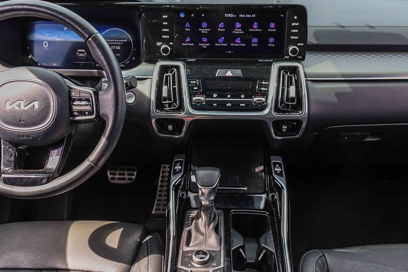 Certified 2023 Kia Sorento SX AWD/4WD image 10