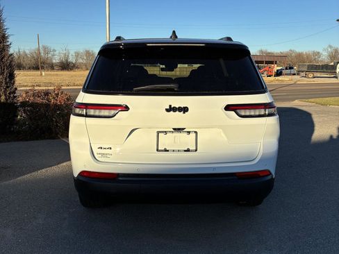 New 2025 Jeep Grand Cherokee L Limited image 18