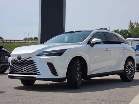 Used 2025 Lexus RX 350 w/ Convenience Package AWD/4WD image 23