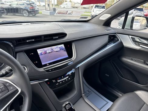 Certified 2025 Cadillac XT5 Premium Luxury image 19