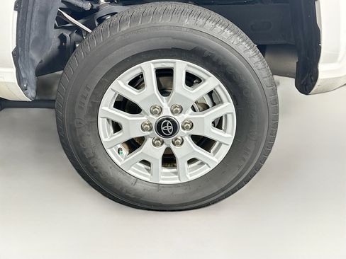 Used 2024 Toyota Tacoma SR5 image 11