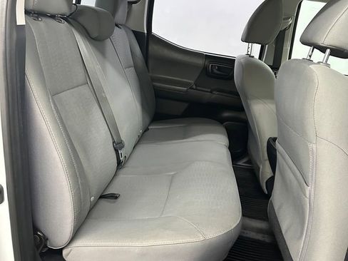 Used 2018 Toyota Tacoma SR w/ SR Convenience Package image 28