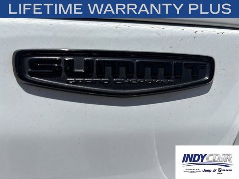 Used 2024 Jeep Grand Cherokee Summit AWD/4WD image 21