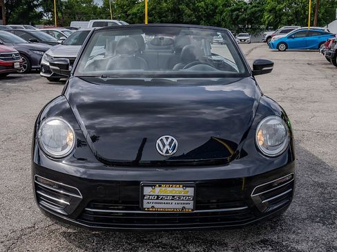 Used 2019 Volkswagen Beetle 2.0T SE FWD image 3
