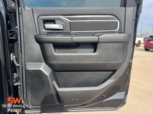 Used 2024 RAM 2500 Big Horn image 12