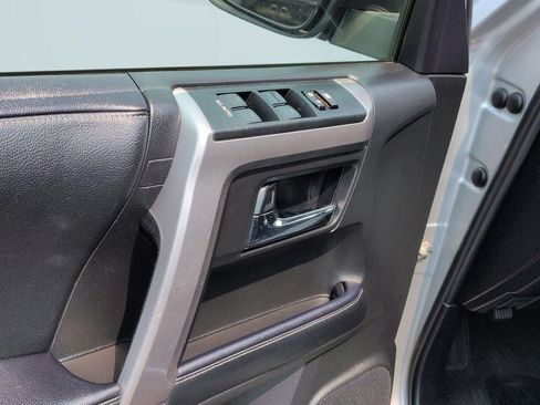 Used 2021 Toyota 4Runner SR5 RWD image 10