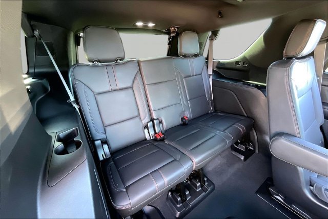 Used 2022 Chevrolet Tahoe RST w/ Luxury Package RWD image 18