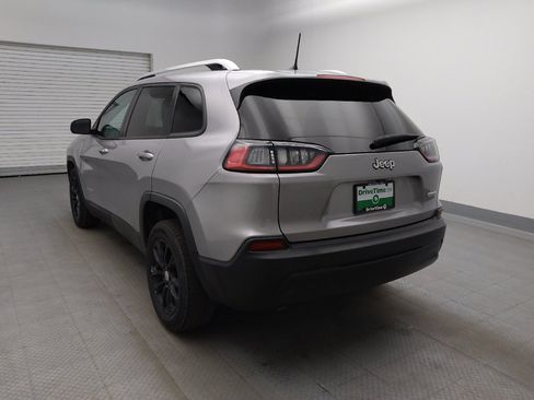 Used 2021 Jeep Cherokee Latitude FWD image 5