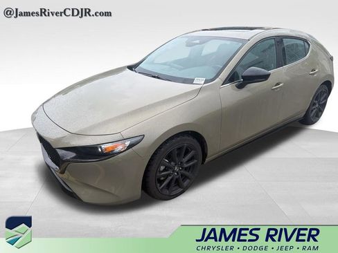 Used 2024 MAZDA MAZDA3 s AWD/4WD image 1