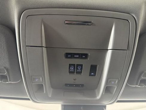 Used 2016 GMC Sierra 3500 Denali w/ Duramax Plus Package image 13