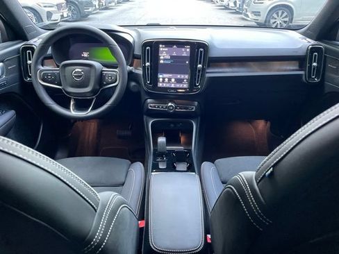 Certified 2023 Volvo XC40 Recharge Ultimate AWD/4WD image 22