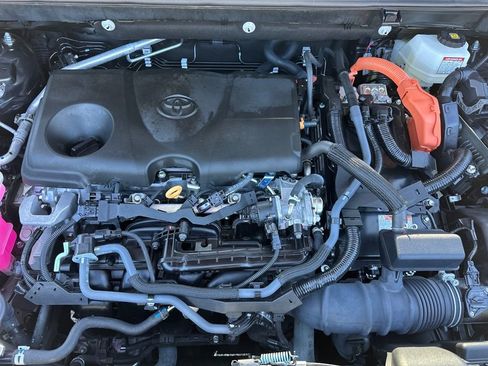 Used 2023 Toyota RAV4 XLE Premium image 16