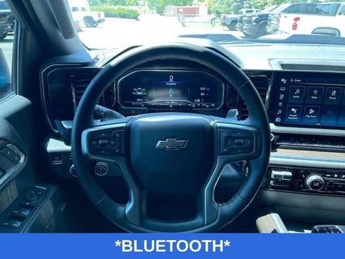 Used 2024 Chevrolet Silverado 1500 LT Trail Boss w/ Convenience Package II AWD/4WD image 12