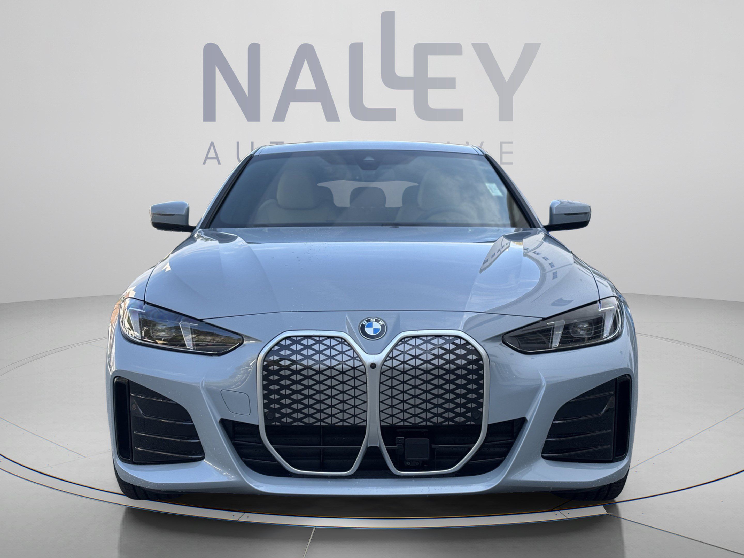 Used 2026 BMW i4 xDrive40i w/ M Sport Package AWD/4WD image 6