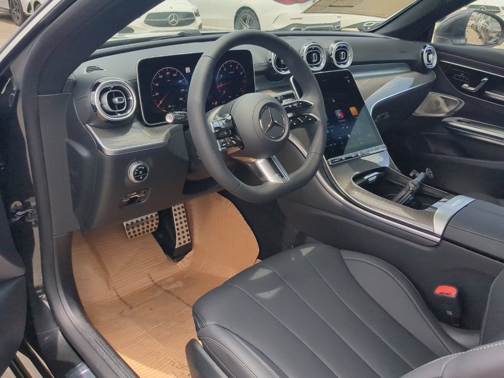 Certified 2024 Mercedes-Benz CLE 300 4MATIC Coupe image 2