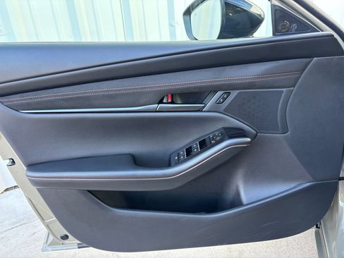 Certified 2025 MAZDA MAZDA3 s image 13