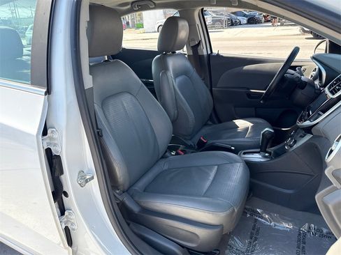 Used 2017 Chevrolet Sonic Premier image 32