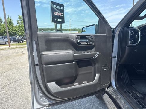 Used 2022 GMC Sierra 1500 AT4 w/ AT4 Preferred Package image 11