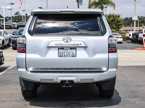 Used 2019 Toyota 4Runner SR5 RWD image 21