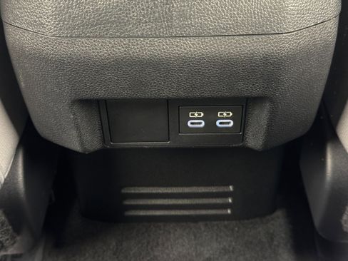 Used 2024 Toyota Tacoma TRD Off-Road image 32