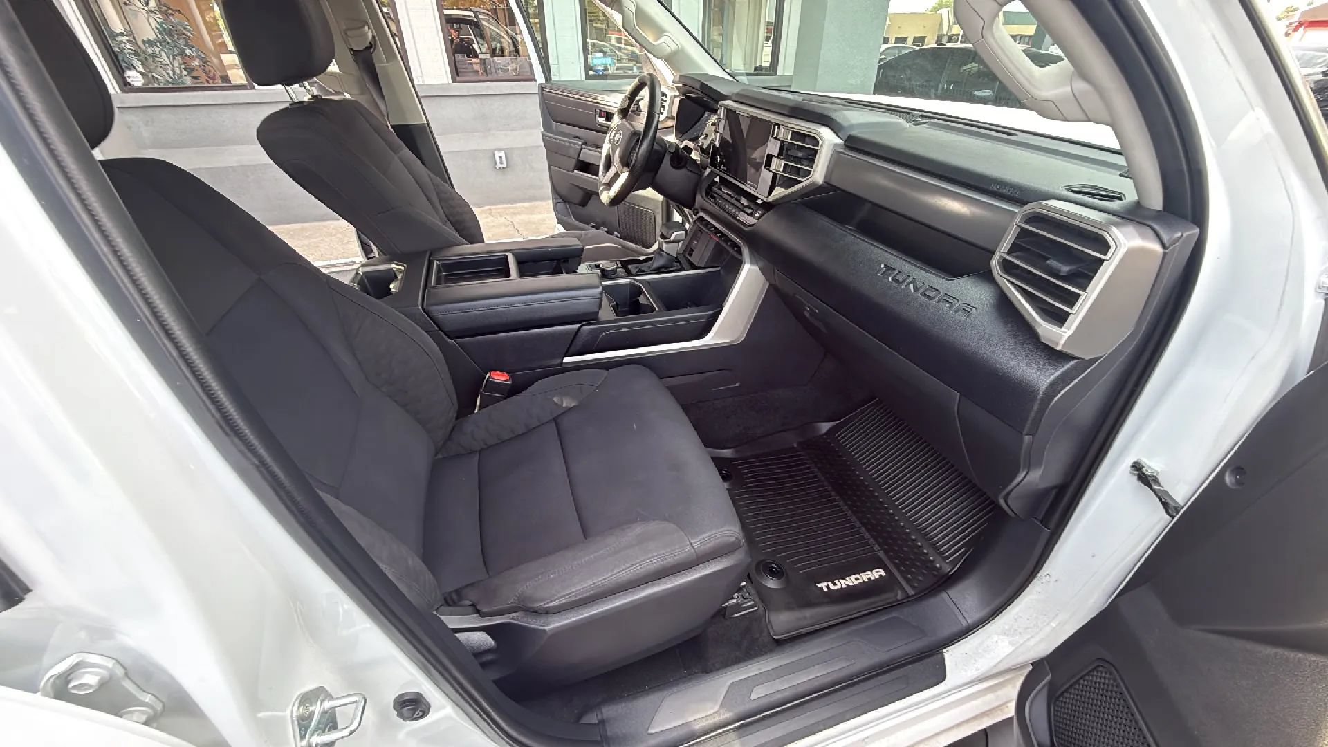 Used 2024 Toyota Tundra SR5 w/ SR5 Convenience Package AWD/4WD image 18