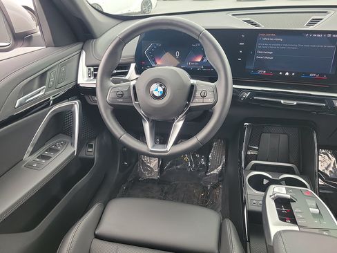Used 2025 BMW X1 xDrive28i w/ Convenience Package AWD/4WD image 12