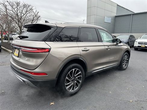 Used 2020 Lincoln Corsair AWD w/ Equipment Group 101A image 5