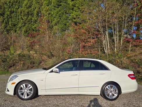 Used 2012 Mercedes-Benz E 350 BlueTEC Sedan image 5