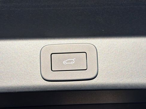 New 2026 Land Rover Range Rover Sport Dynamic SE image 14