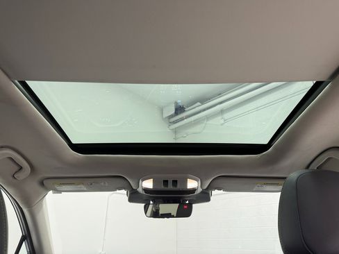 Used 2025 Subaru Ascent Onyx Edition image 37